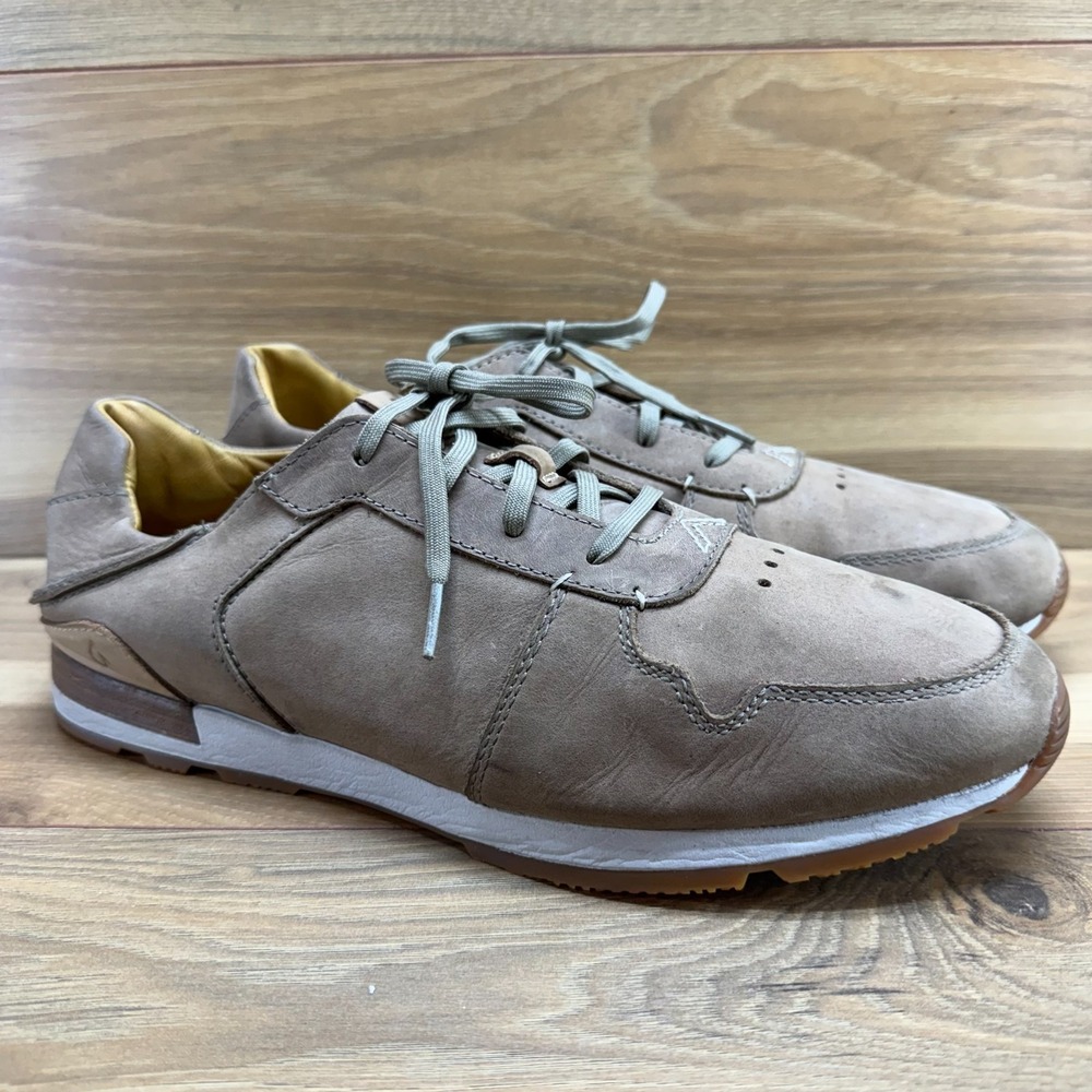 Olukai Huaka'i li Beige Nubuck Leather Sneakers Mens 10.5 Casual Everyday Walk